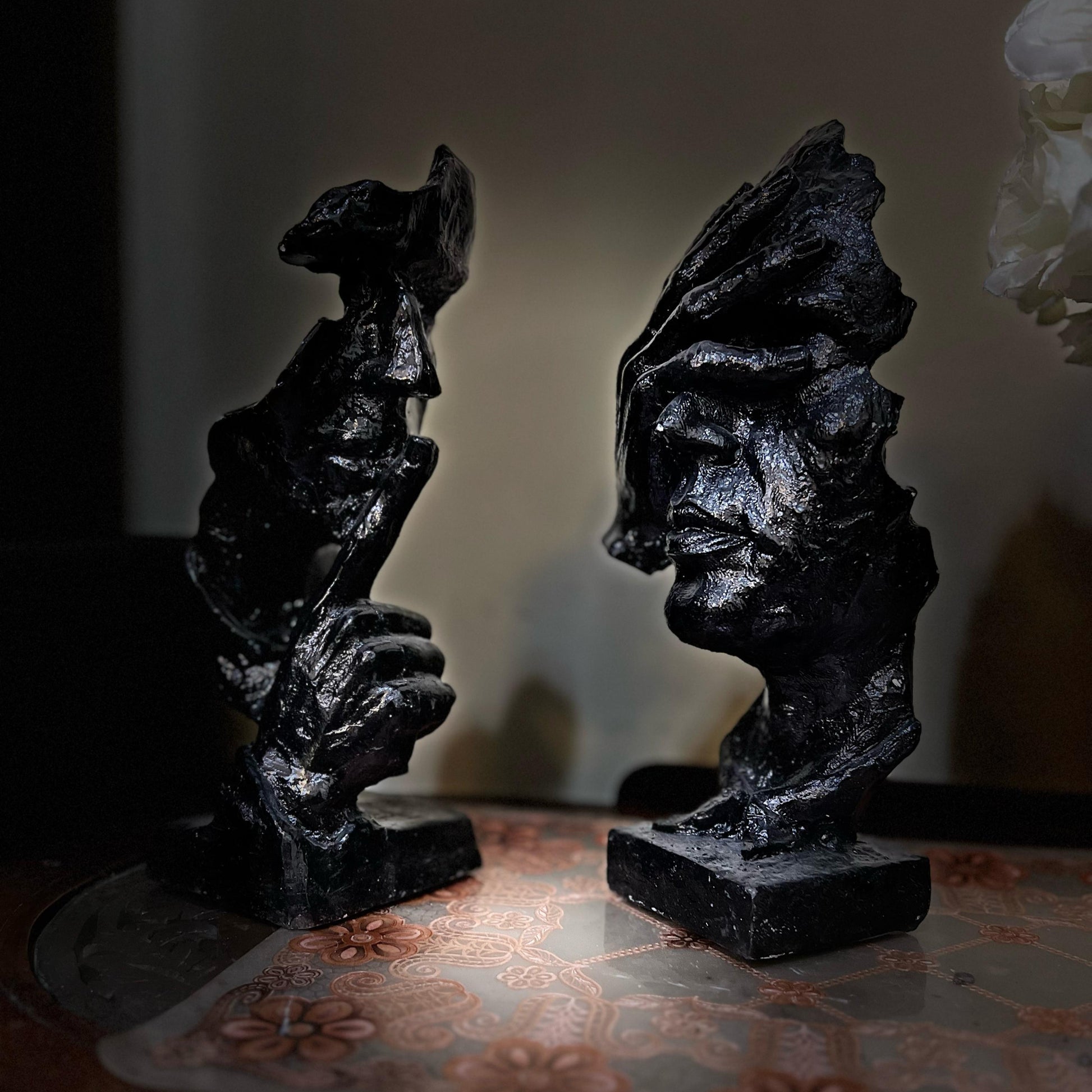Home Decor - Sculpture Art